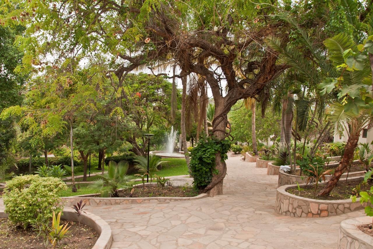 Lake Kariba Inns Siavonga Exterior photo