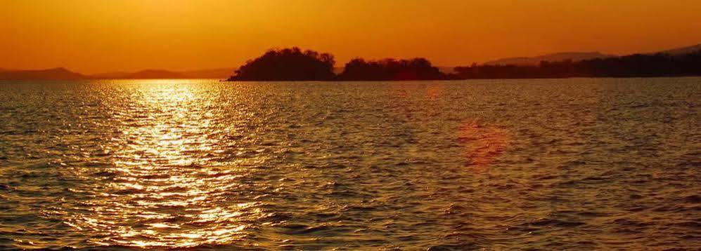 Lake Kariba Inns Siavonga Exterior photo