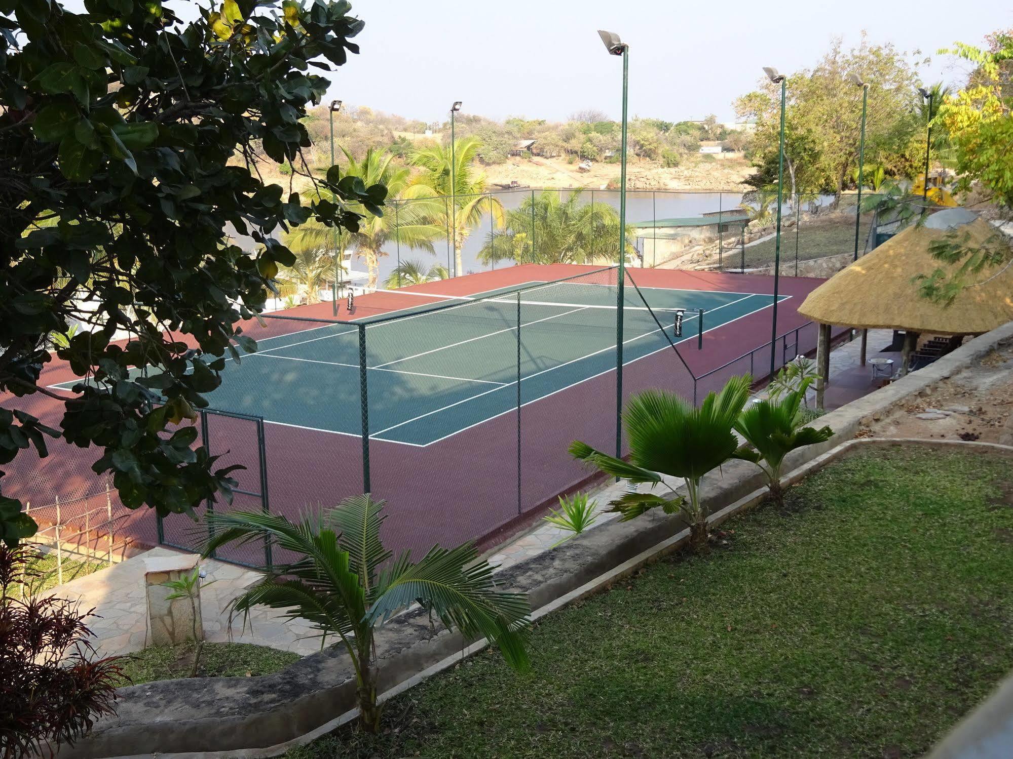 Lake Kariba Inns Siavonga Exterior photo